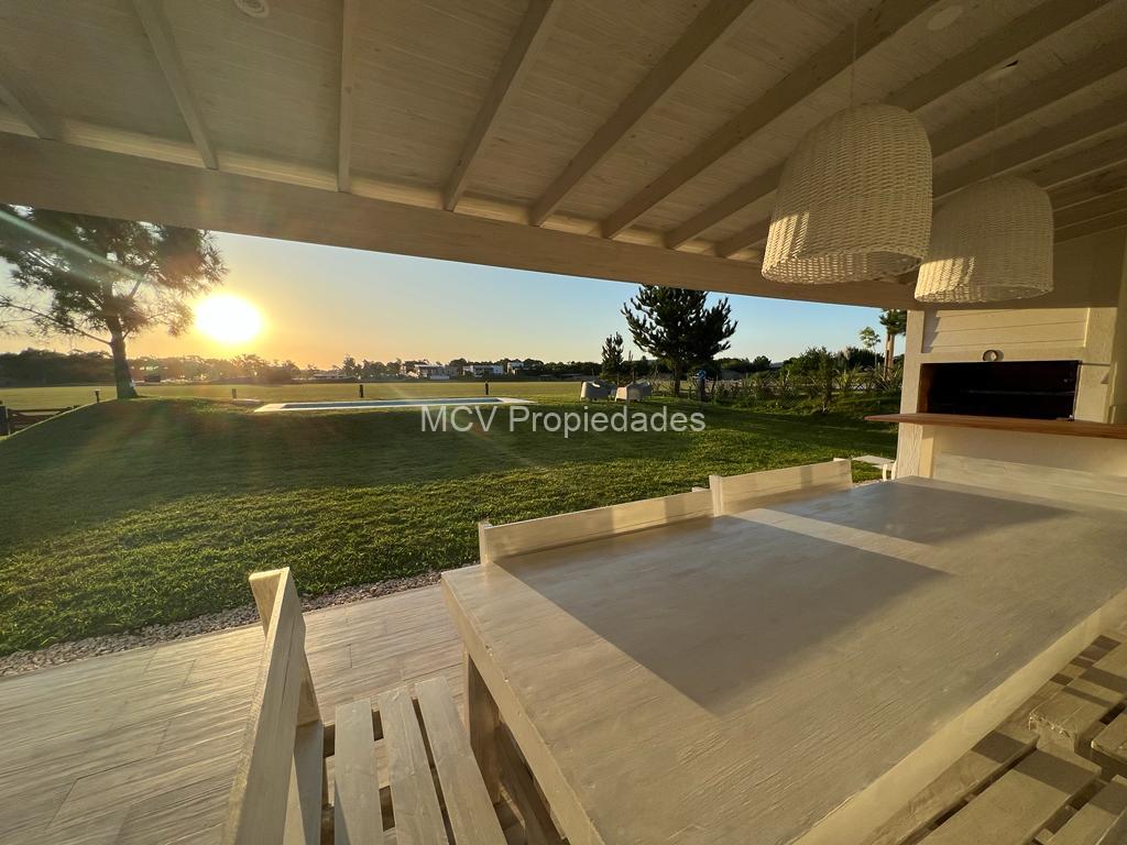 ECUESTRE 325 c/ pileta 14 pax - estilo californiana — foto 9