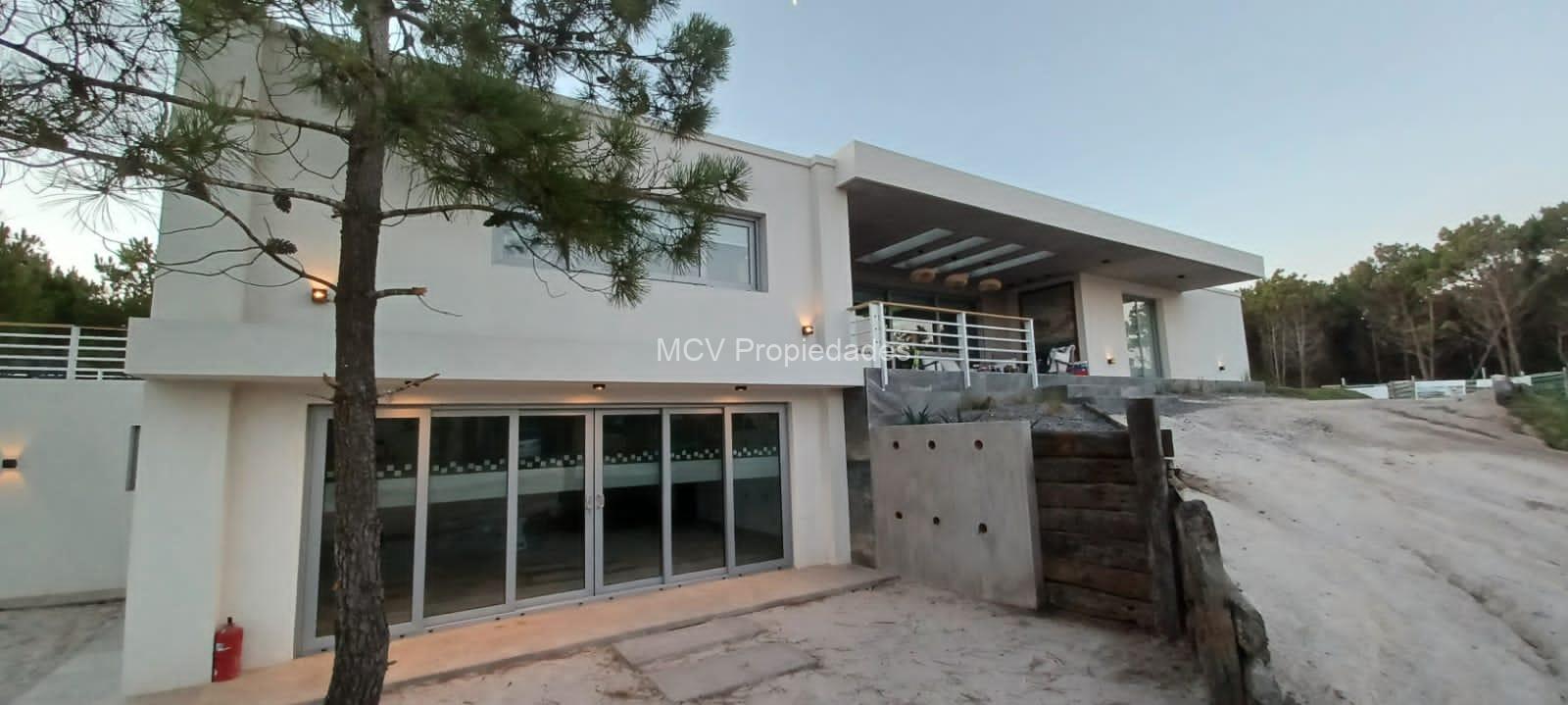 MARITIMO IV 50 p/10 pax c/pileta a mts del Parador Amarras — foto 57