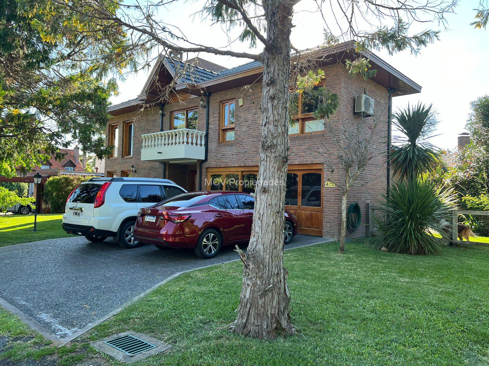 CLUB EL CARMEN - Chalet estilo tradicional impecable!!
