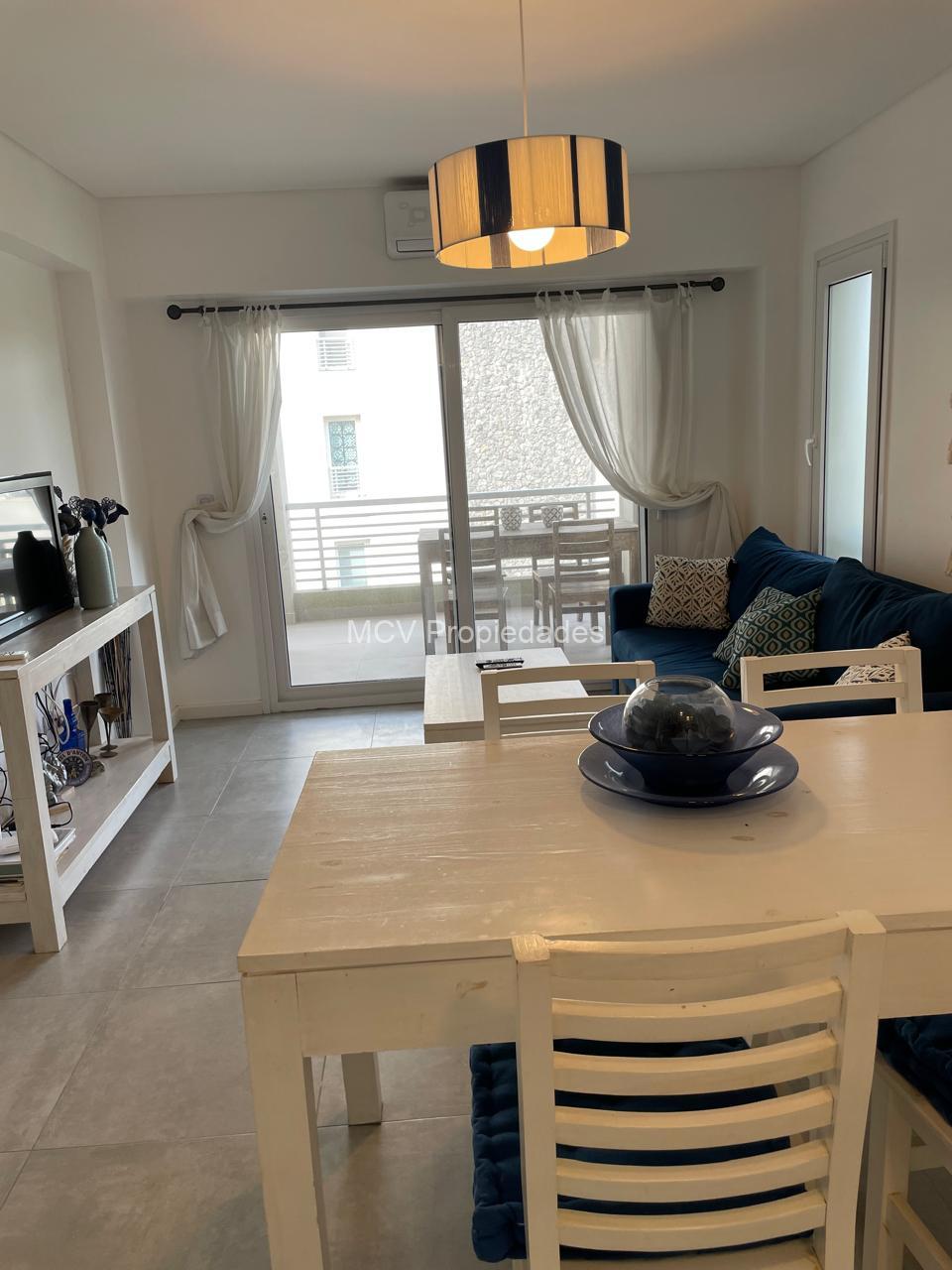 DEPARTAMENTO EDIFICIO ALBATROS 2do "G" p/4 pax