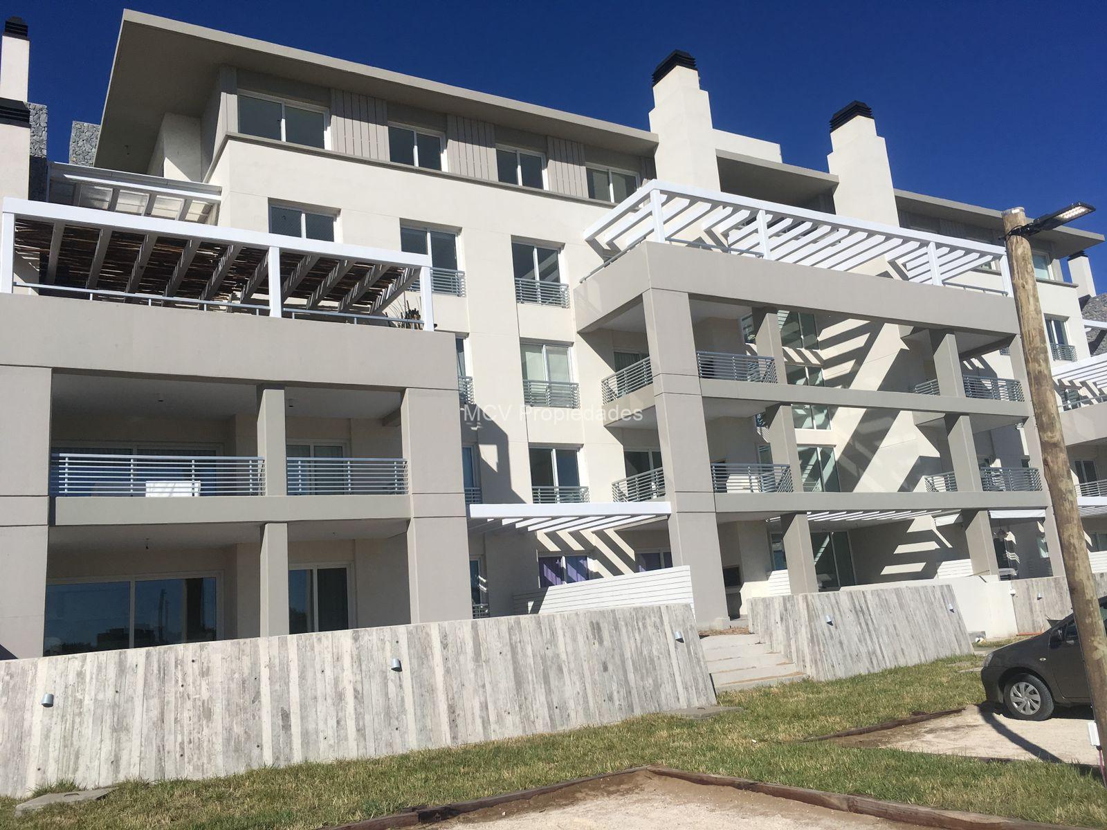 DEPARTAMENTO EDIFICIO ALBATROS 2do "G" p/4 pax — foto 25