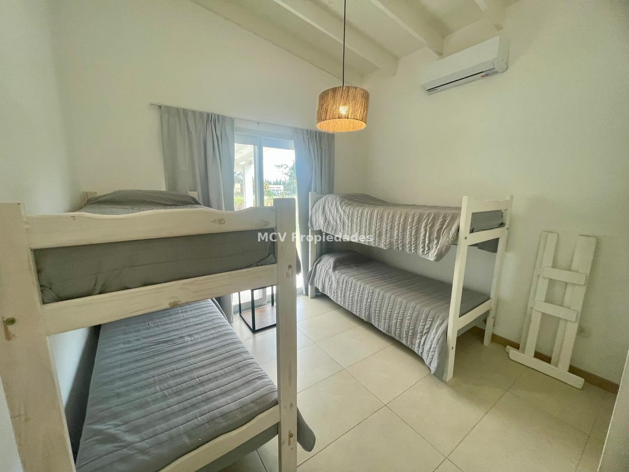 ECUESTRE 261 - p/10 pax - 4 dorm en suite c/pileta climatizada — foto 13