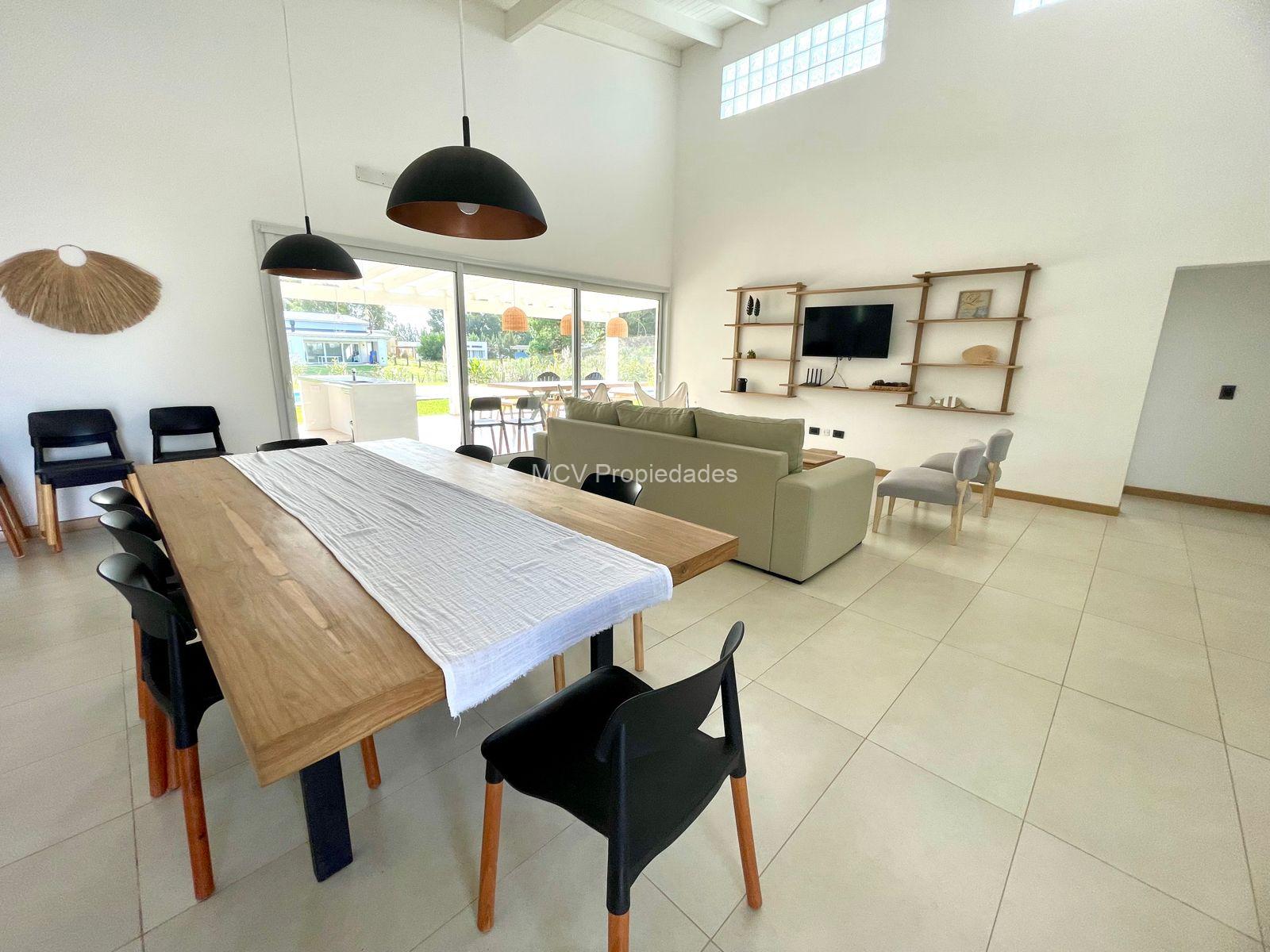 ECUESTRE 261 - p/10 pax - 4 dorm en suite c/pileta climatizada — foto 17