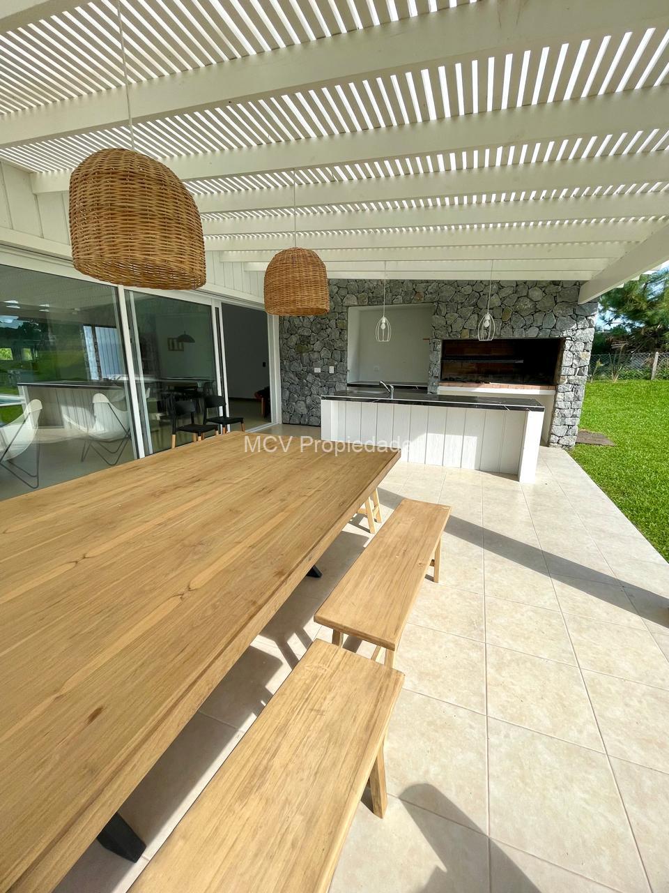 ECUESTRE 261 - p/10 pax - 4 dorm en suite c/pileta climatizada — foto 19