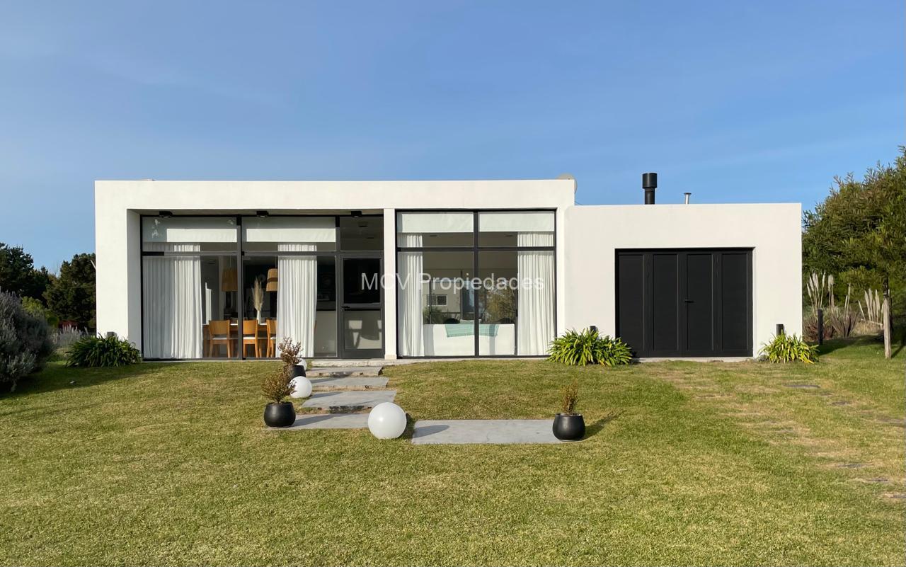 SENDEROS II 82 p/8 pax - 3 dorm c/pileta. Tb EN VENTA!