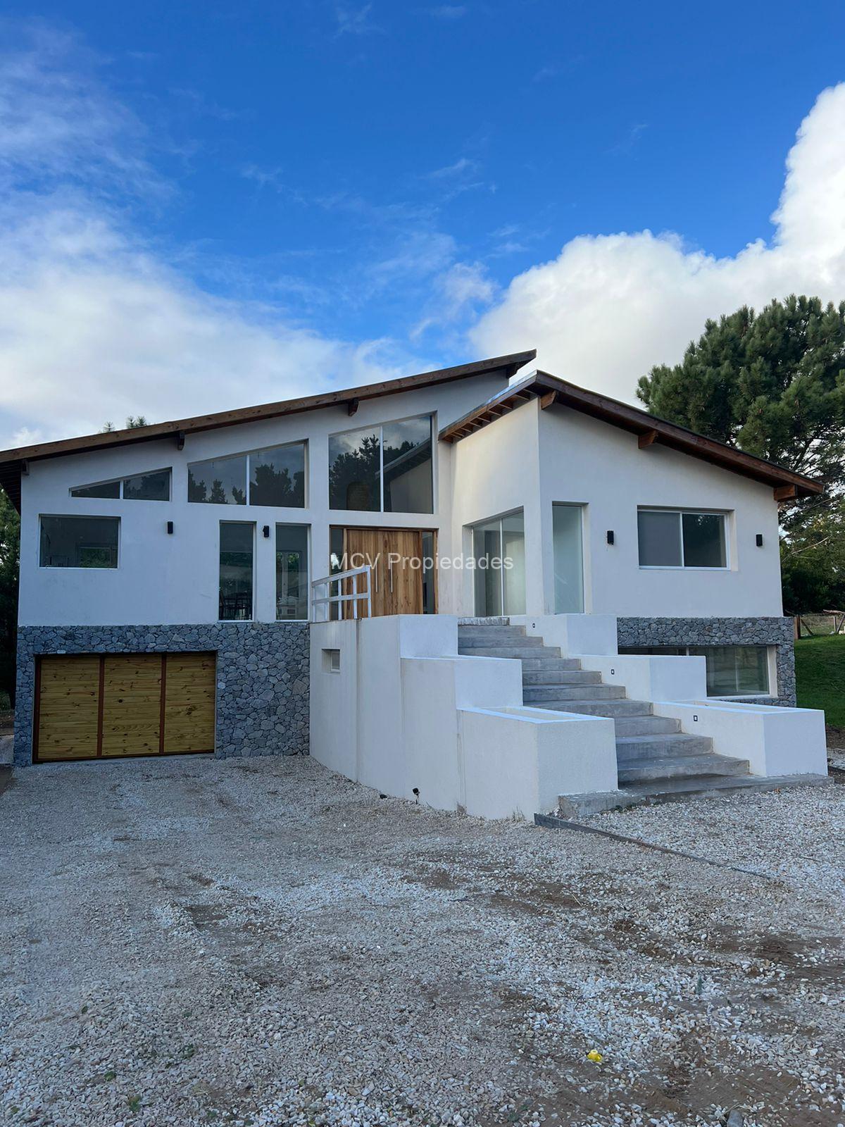 ECUESTRE 48 - 4 dorm+depend+playroom A ESTRENAR