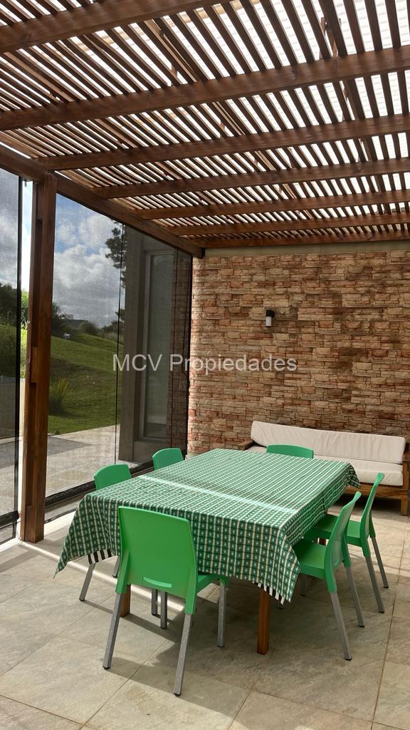 RESIDENCIAL 1 455 - 6 pax c/ piscina cercada — foto 6