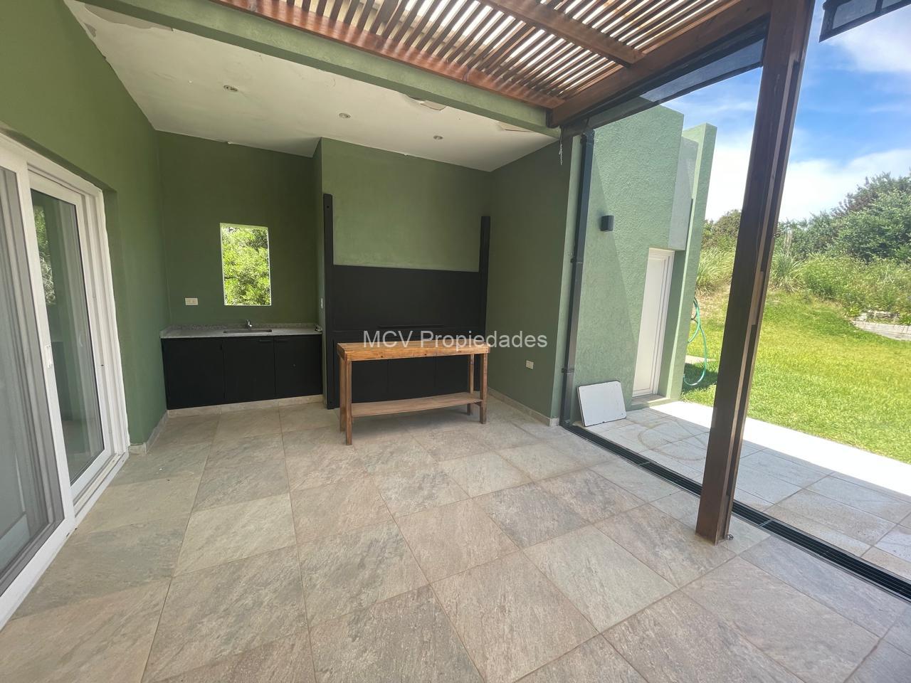 RESIDENCIAL 1 455 - 6 pax c/ piscina cercada — foto 7