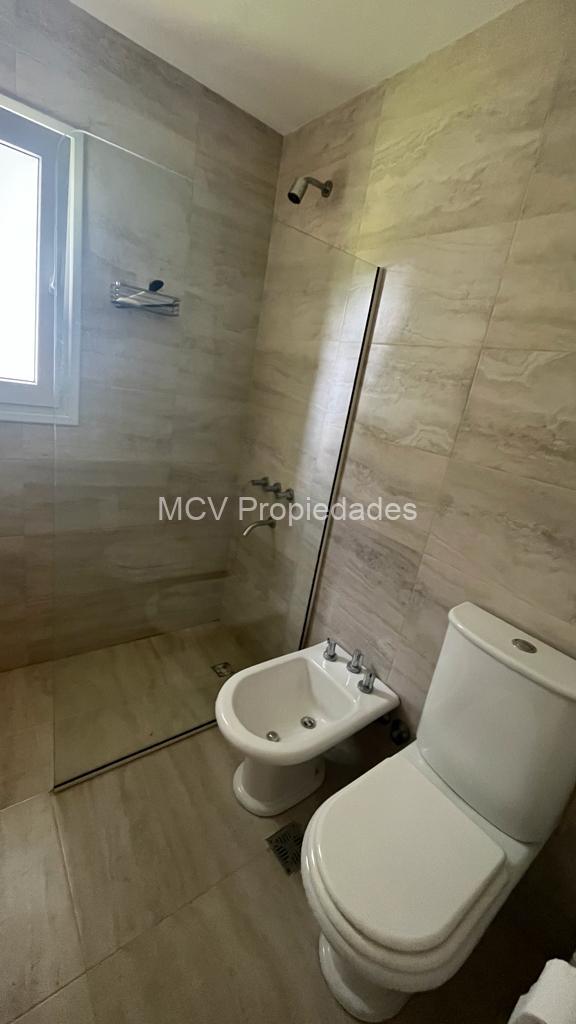 RESIDENCIAL 1 455 - 6 pax c/ piscina cercada — foto 12