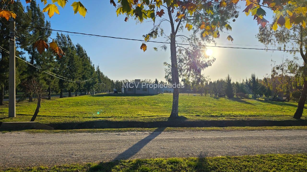CAMPOS DE ROCA II - Lote central en esquina con excelente ubicación — foto 6