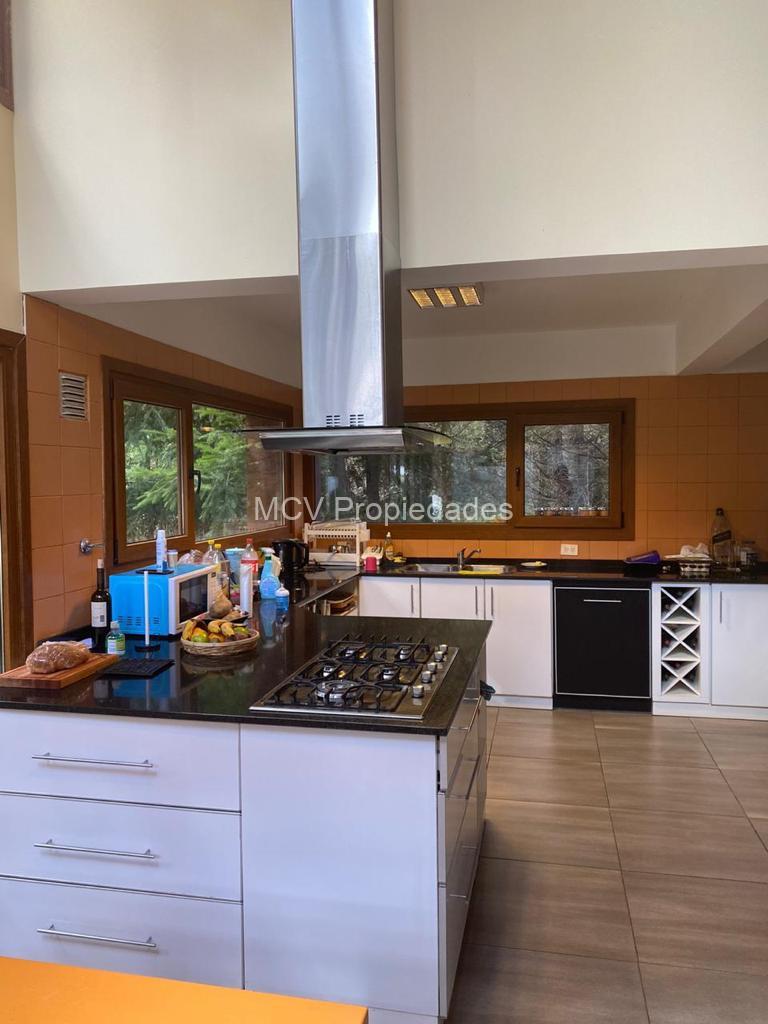 BARILOCHE - ARELAUQUEN - Exclusivo barrio cerrado con cancha de Golf y Equitación — foto 5