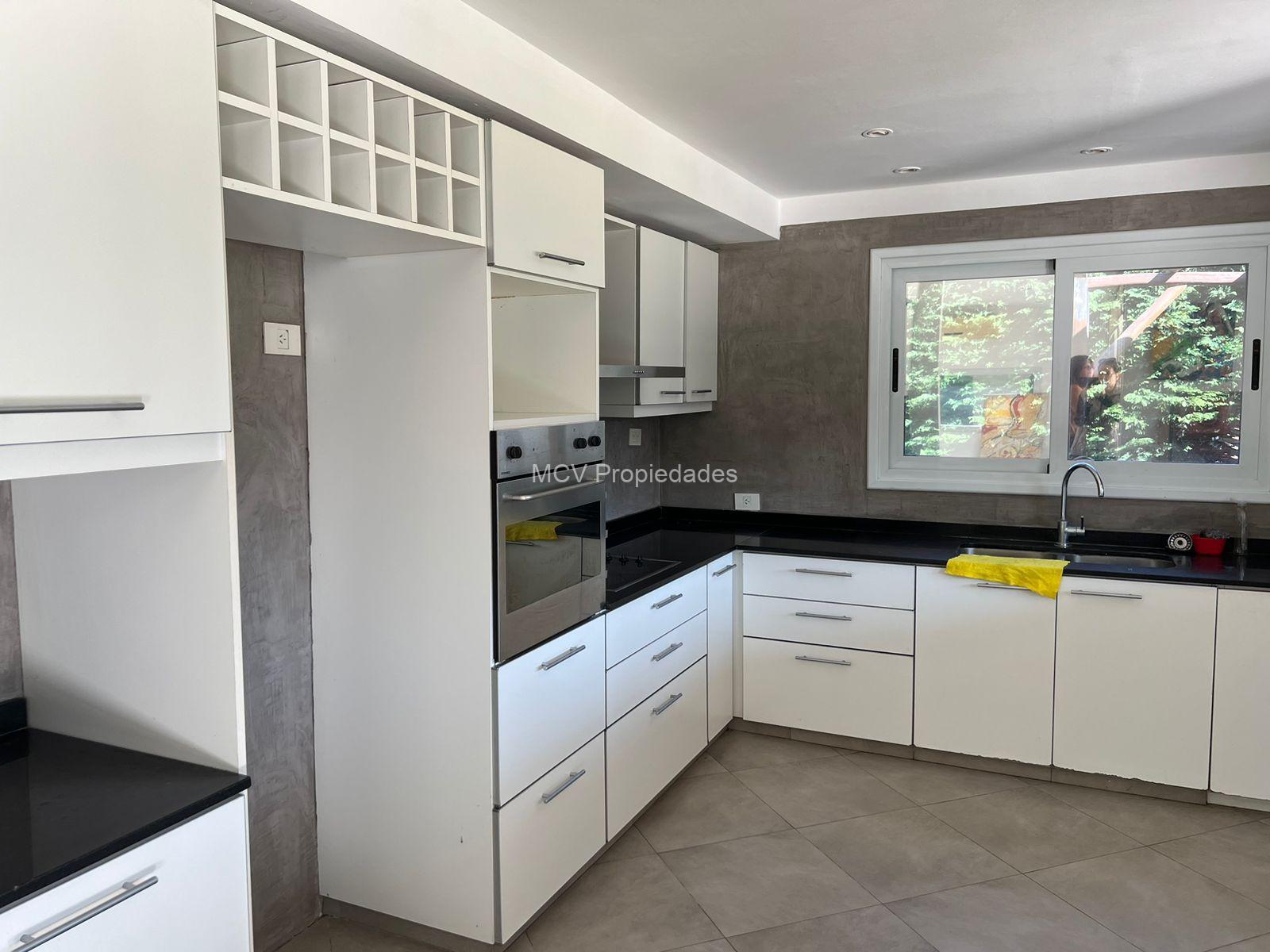 FINCAS DE IRAOLA II - Casa en lote central con 4 dormitorios y piscina — foto 7