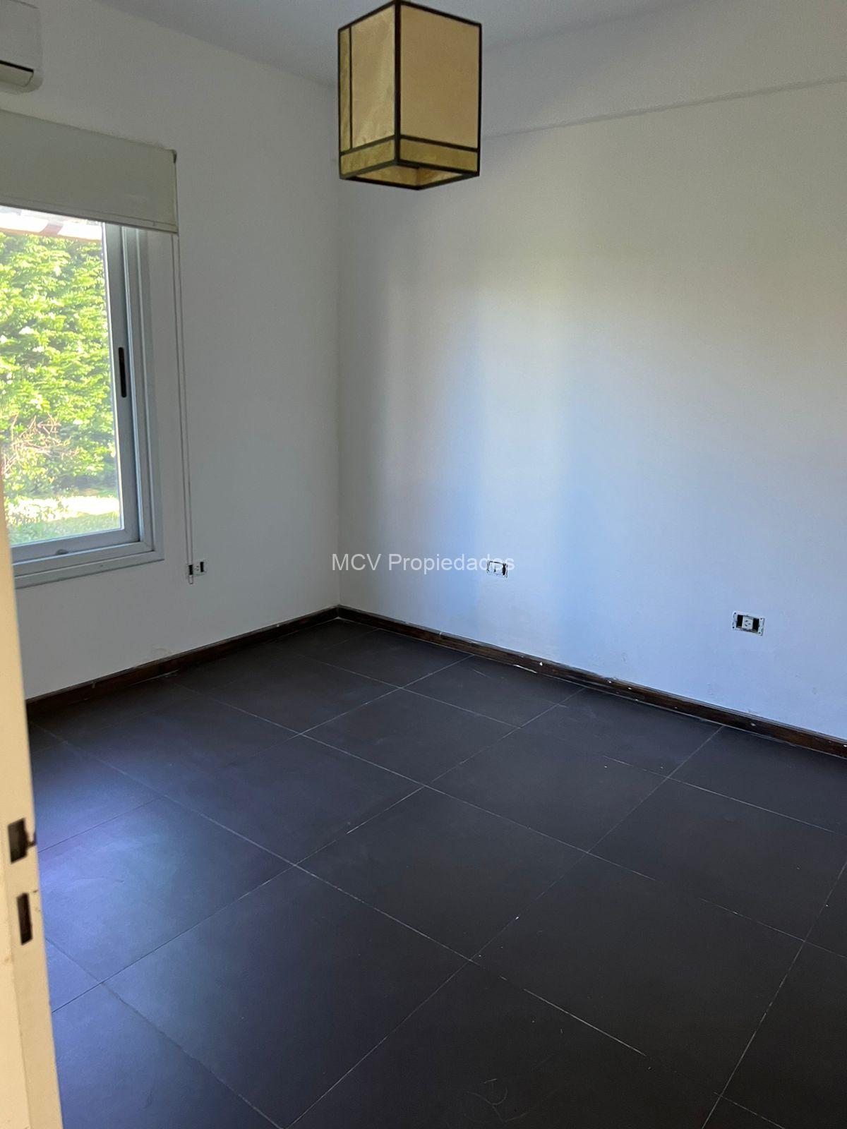FINCAS DE IRAOLA II - Casa en lote central con 4 dormitorios y piscina — foto 9