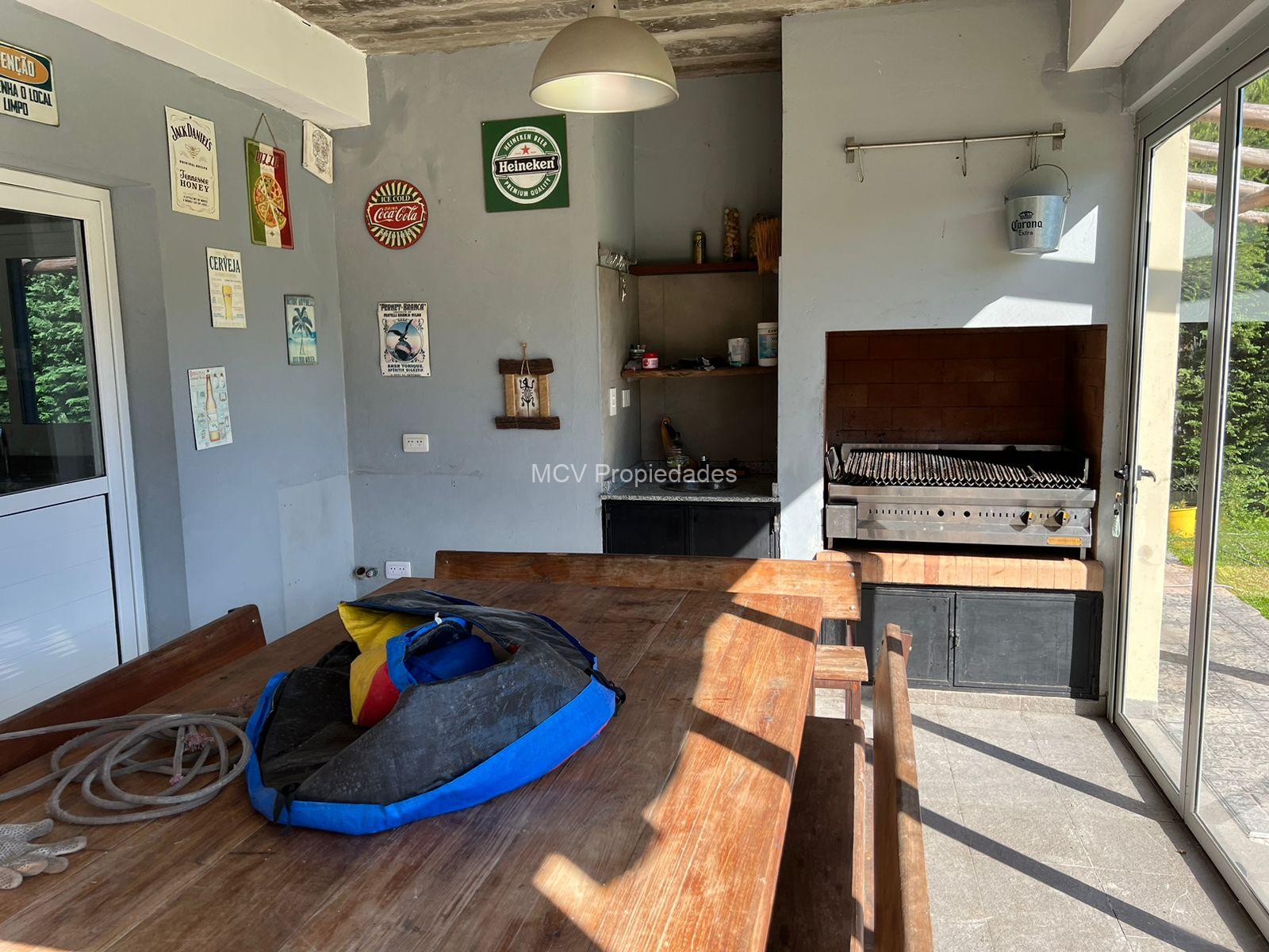 FINCAS DE IRAOLA II - Casa en lote central con 4 dormitorios y piscina — foto 10