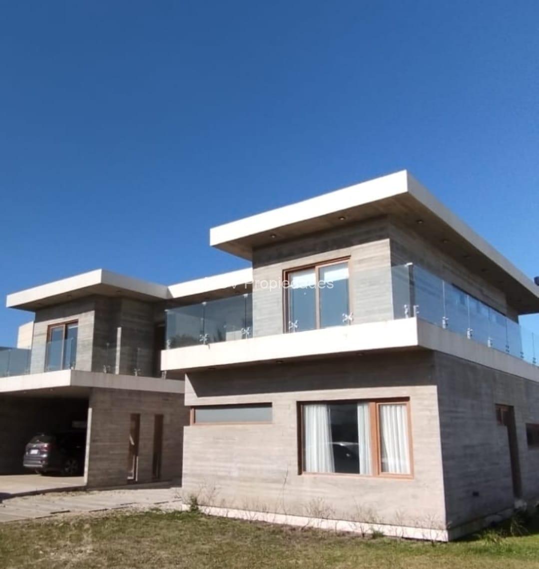 ECUESTRE 398 p/16 pax c/pileta c/climatizador
