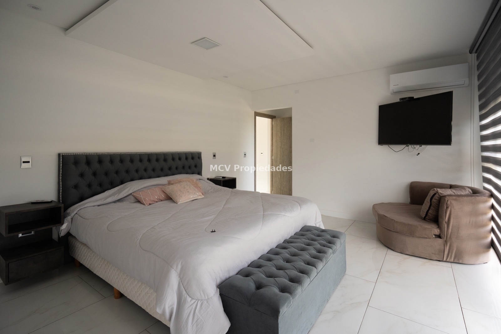 LA HERRADURA – PINAMAR – Casa p/10 pax - 5 dorm c/piscina climat — foto 24