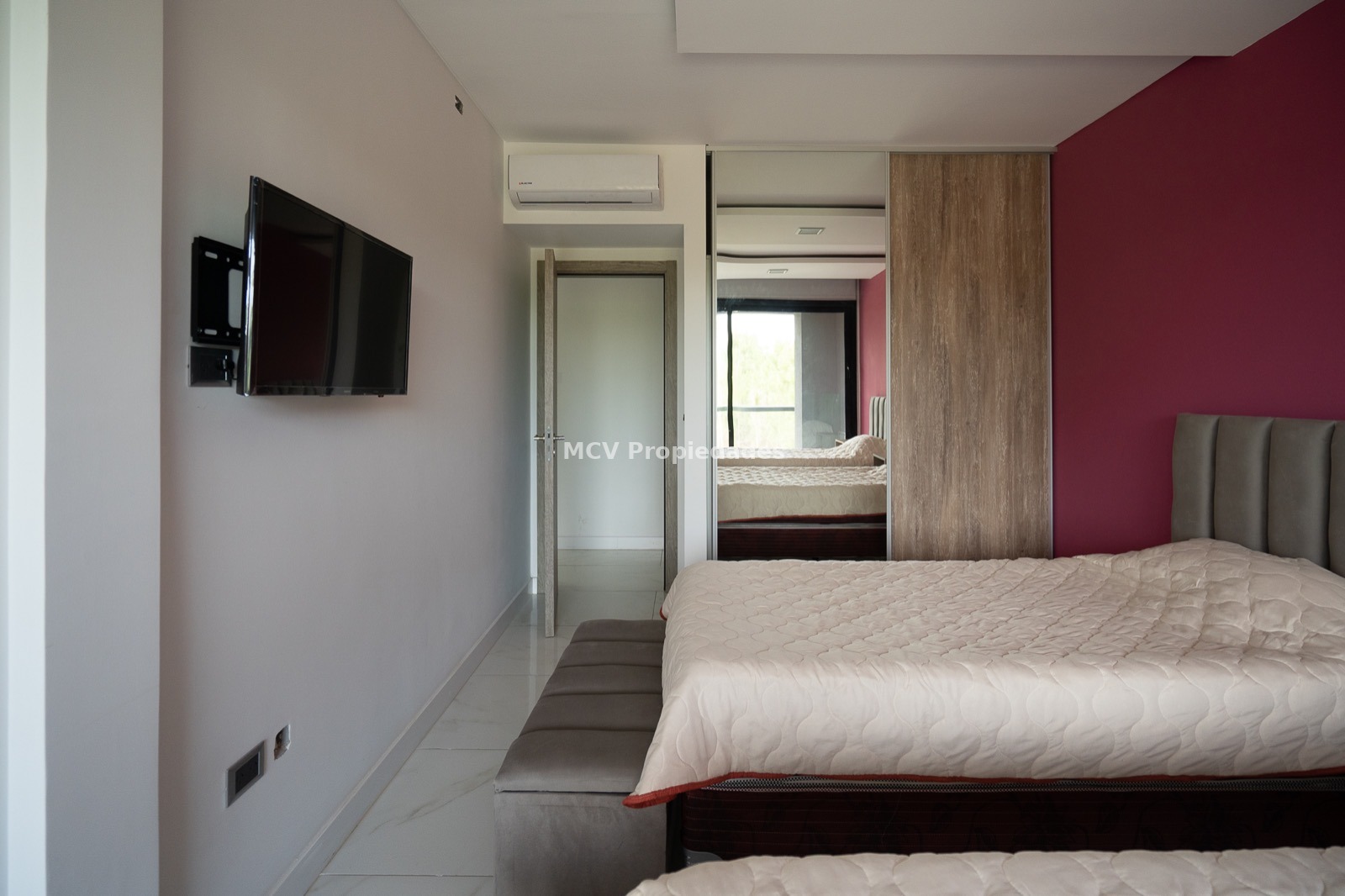 LA HERRADURA – PINAMAR – Casa p/10 pax - 5 dorm c/piscina climat — foto 26