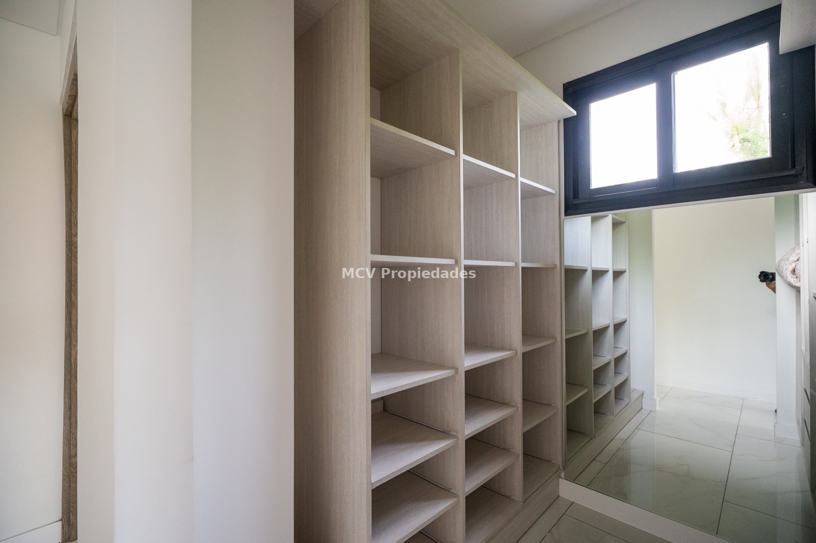 LA HERRADURA – PINAMAR – Casa p/10 pax - 5 dorm c/piscina climat — foto 34