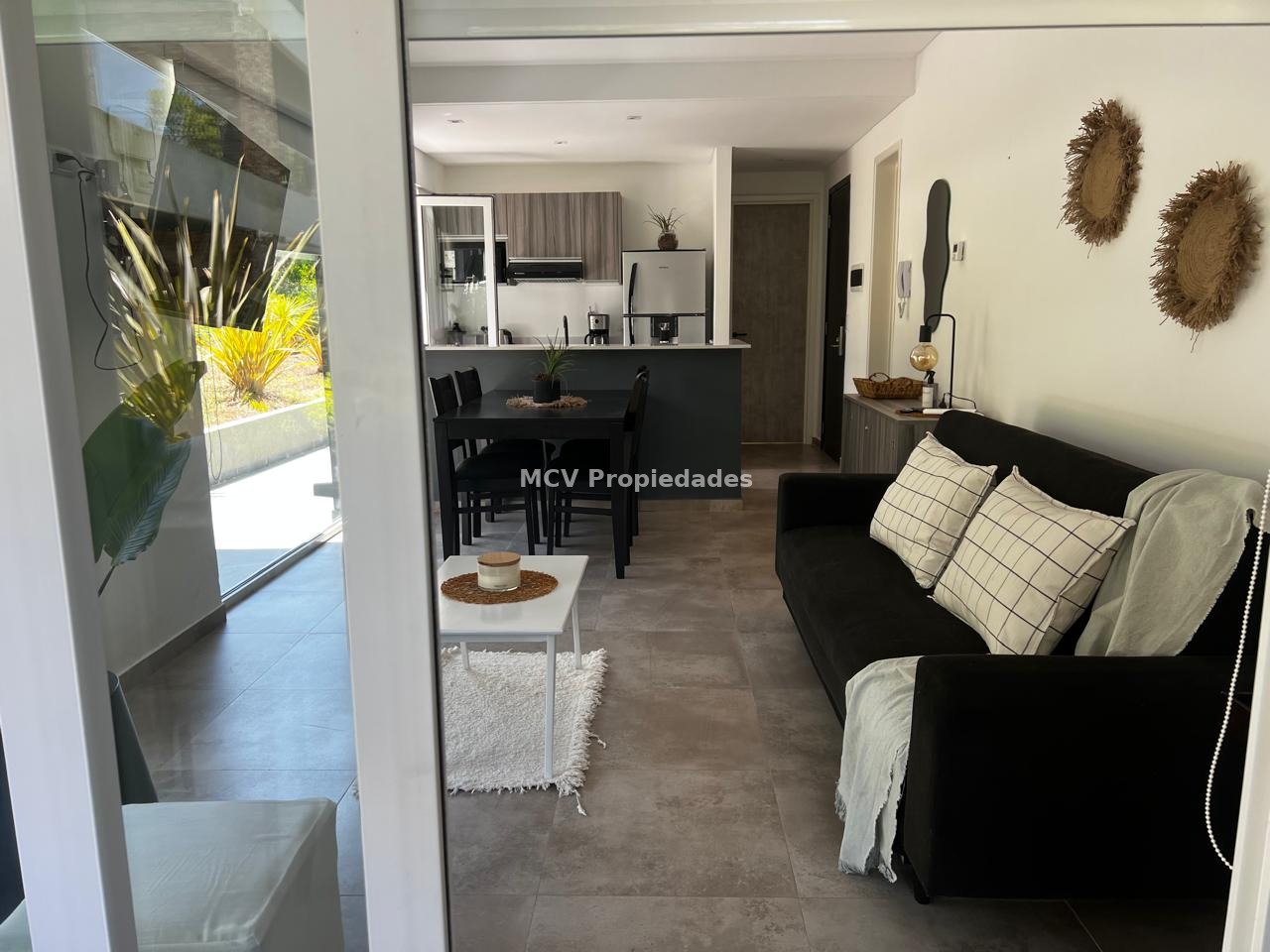 PINAMAR NORTE - Complejo LA RENATA NORTE - Depto de 2 amb c/jardin en esquina!! y cochera. PB — foto 2